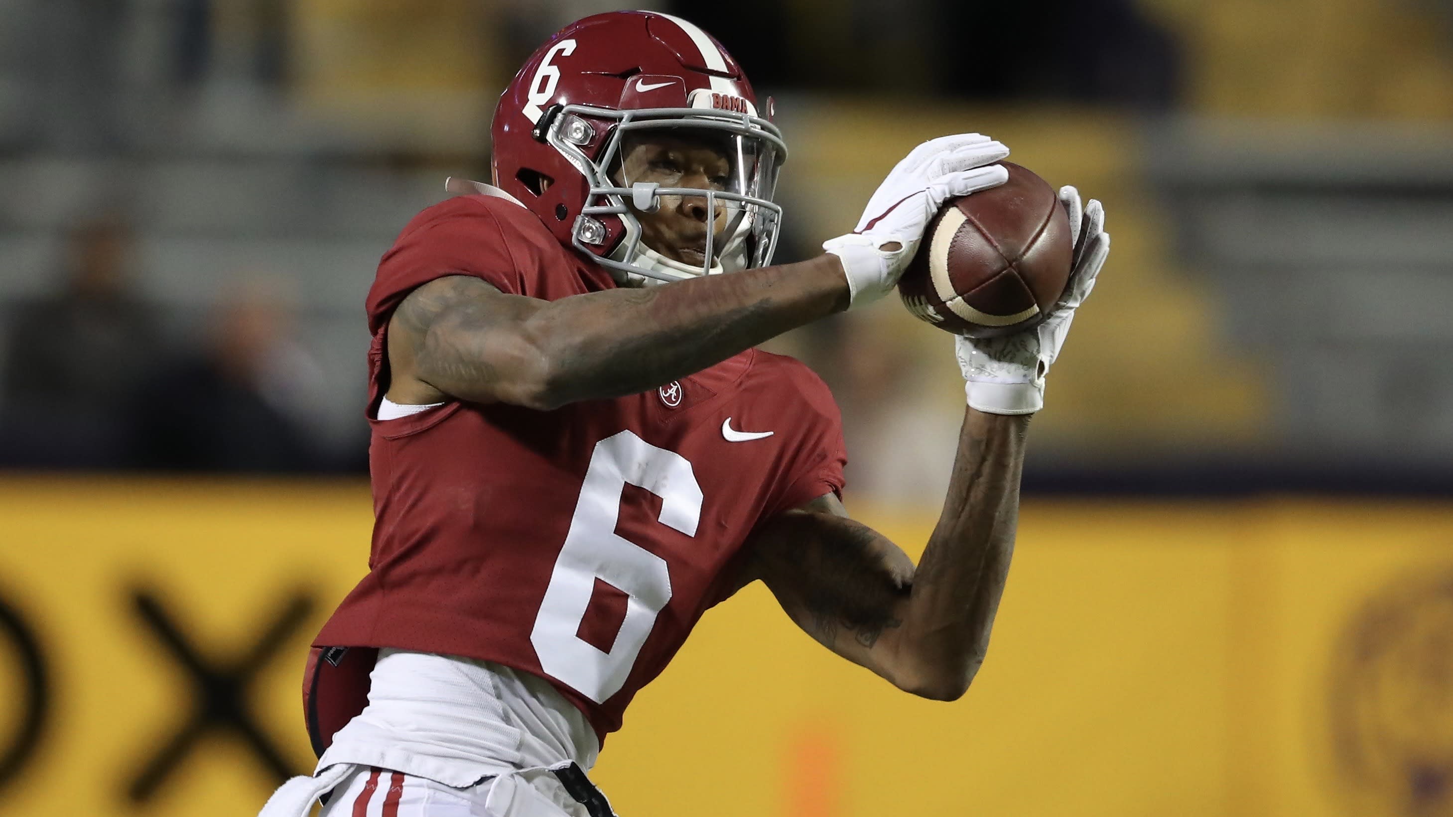 NFL Draft: Philadelphia Eagles pick DeVonta Smith, Alabama Heisman Trophy  winner, after Dallas Cowboys trade