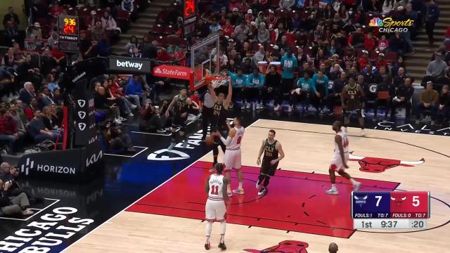 Mason Plumlee with a dunk vs the Chicago Bulls