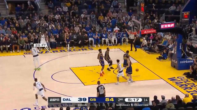 Reggie Bullock with a 3-pointer vs the Golden State Warriors