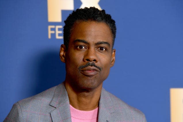 Parece que Chris Rock está respondendo aos pedidos de Jada Pinkett Smith de ‘reconciliação’ com Will Smith