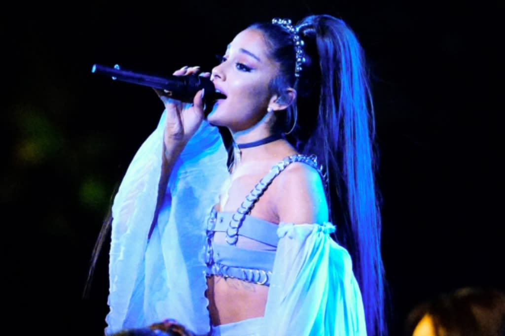 Porn Ariana Grande Bondage - Ariana Grande Closes Out Coachella in 7-Inch Heeled Thigh-High Boots