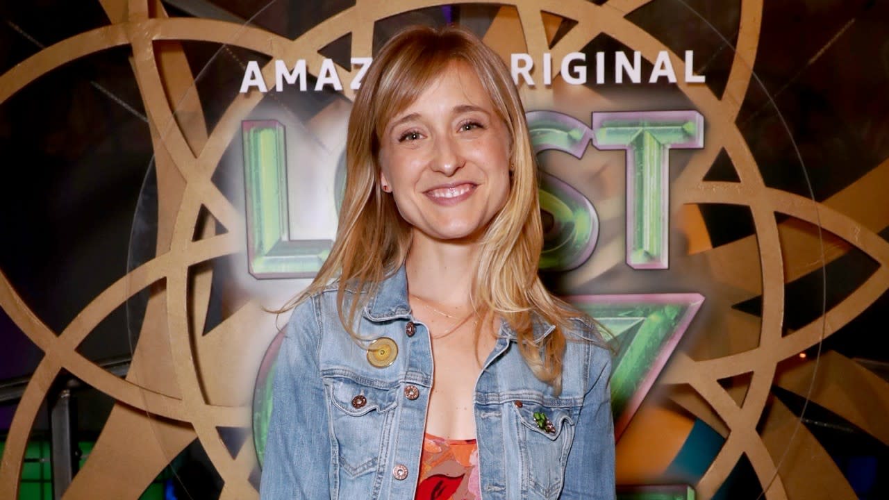 Smallville Star Allison Mack Arrested For Alleged Connection To Sex