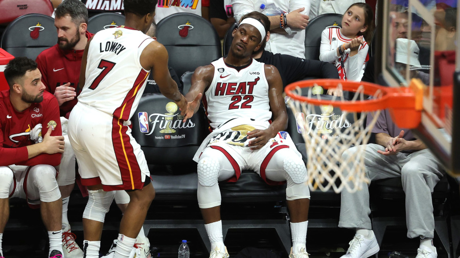 NBA Finals: The Lakers aren't panicking after losing Game 3 to the Heat -  Silver Screen and Roll