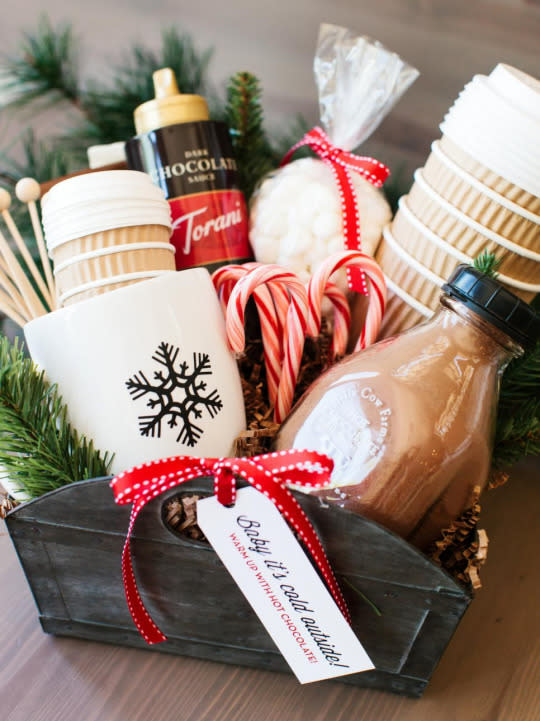 8-gourmet-holiday-gift-baskets-for-the-foodie-in-your-life