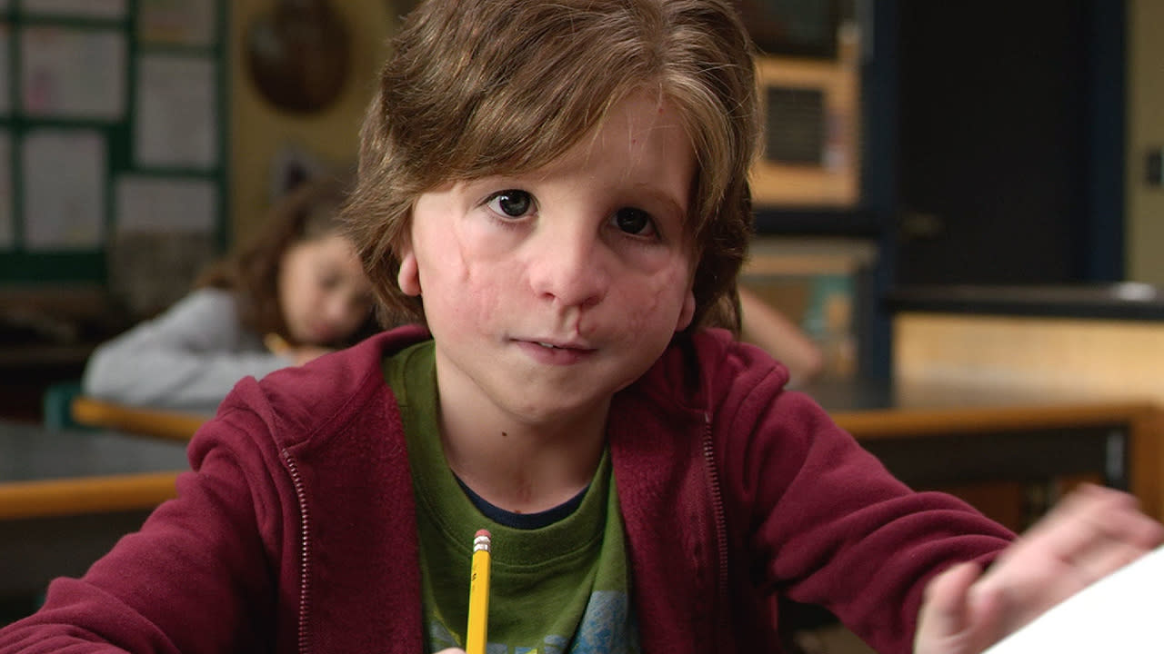 Watch] 'Wonder' Review: Julia Roberts Family Movie Puts Bullies In