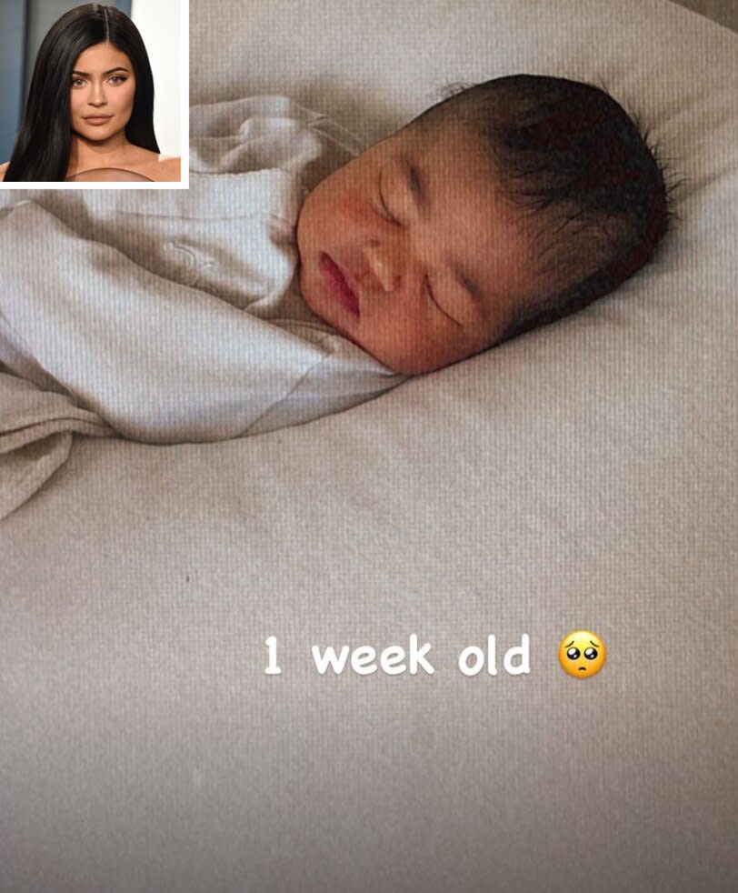 Kylie Jenner shares a photo never seen before daughter Stormi, a week after her birth