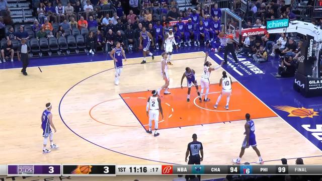 De'Aaron Fox with an and one vs the Phoenix Suns