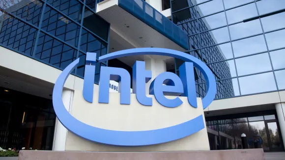 Intel shares plummet after Q2 miss, job cuts, weak guidance
