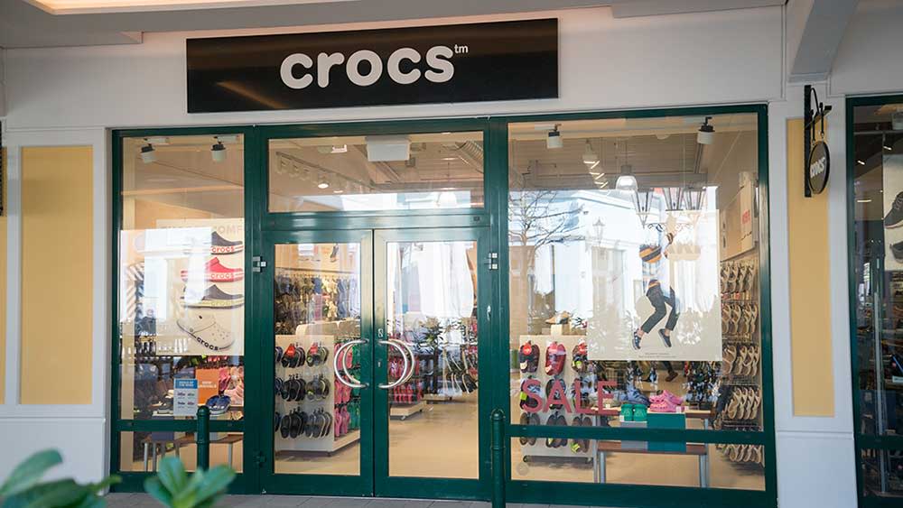 crocs revenue