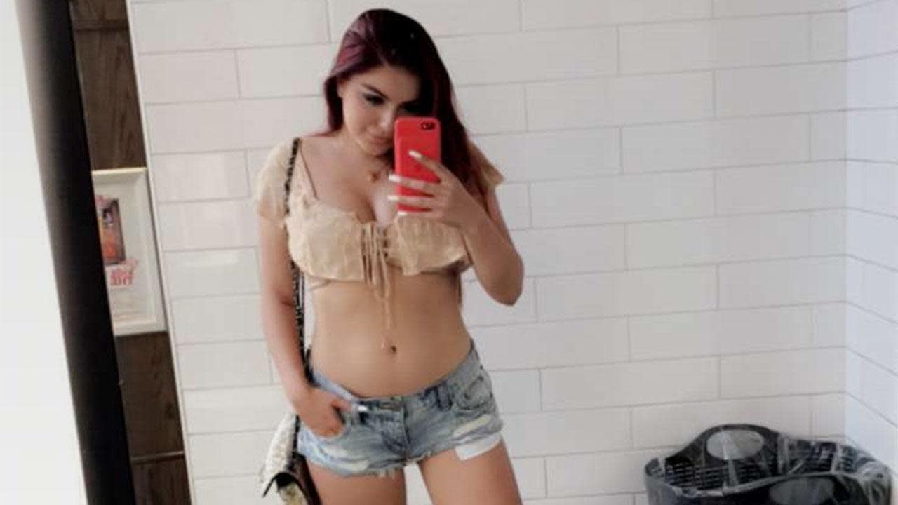1280px x 720px - Ariel Winter Defends Her Daisy Dukes: 'I Literally Do Not Try and Show My  A**'
