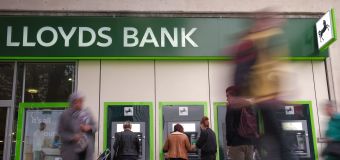 
Lloyds sees profits drop by 28%