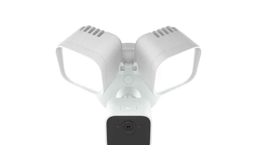 Blink's camera with floodlights against a white background.