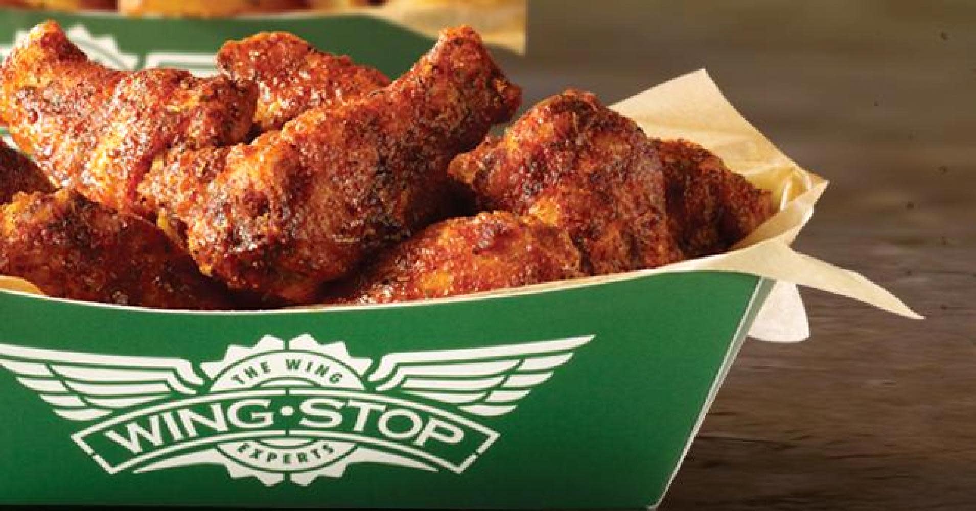 is wingstop dining room open