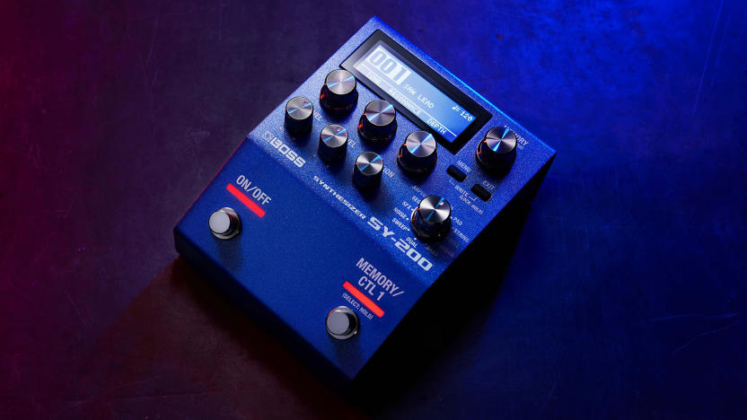 Boss SY-200 synth pedal