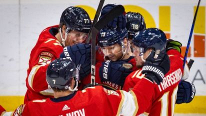 Miami Herald - Florida scored four goals in a little more than 13 minutes, including the game-tying and go-ahead goals just 10 seconds apart, to beat the Maple Leafs, 5-2, and steal the Atlantic