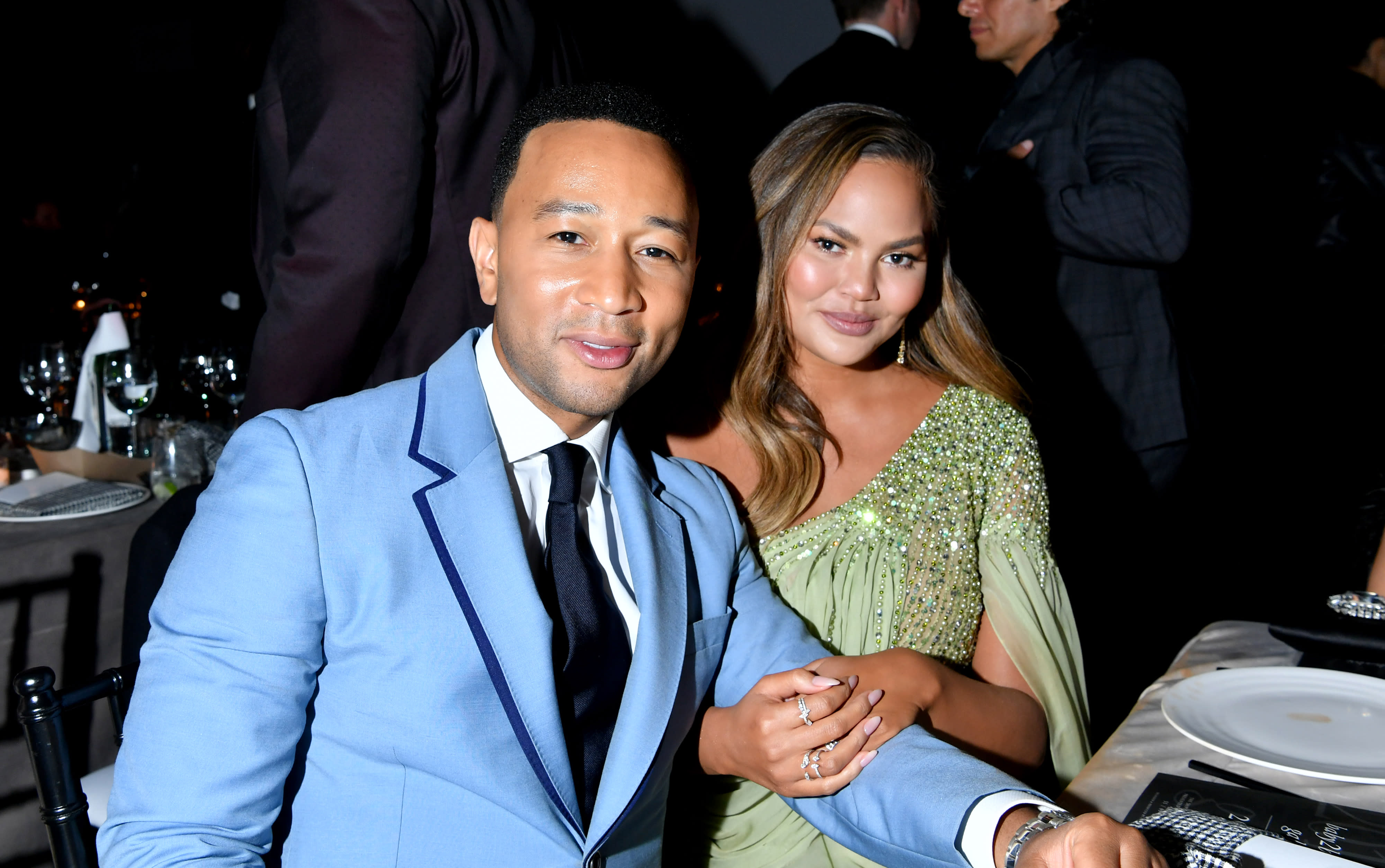 John Legend shares touching message to Chrissy Teigen amid pregnancy loss - Yahoo Entertainment