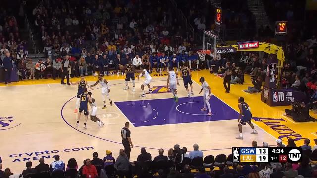 Draymond Green with an assist vs the Los Angeles Lakers