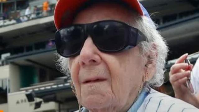 Mets fan attends her first game at age 101