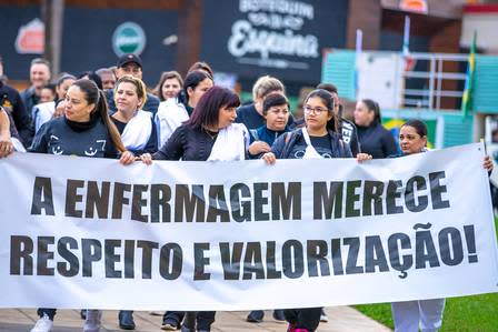 Profissionais de Enfermagem do Rio vão protestar nesta quinta-feira contra  suspensão de piso salarial