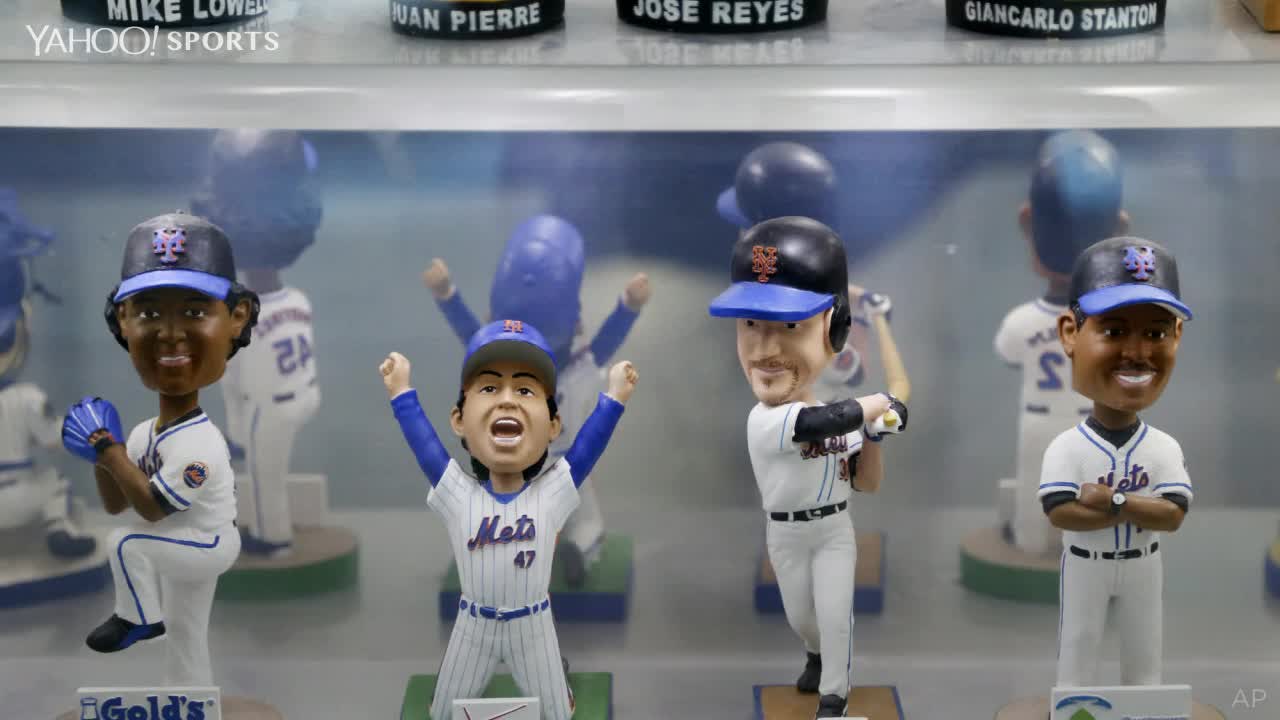 A dual bobble head showing Miami Marlins' Ichiro Suzuki wearing a