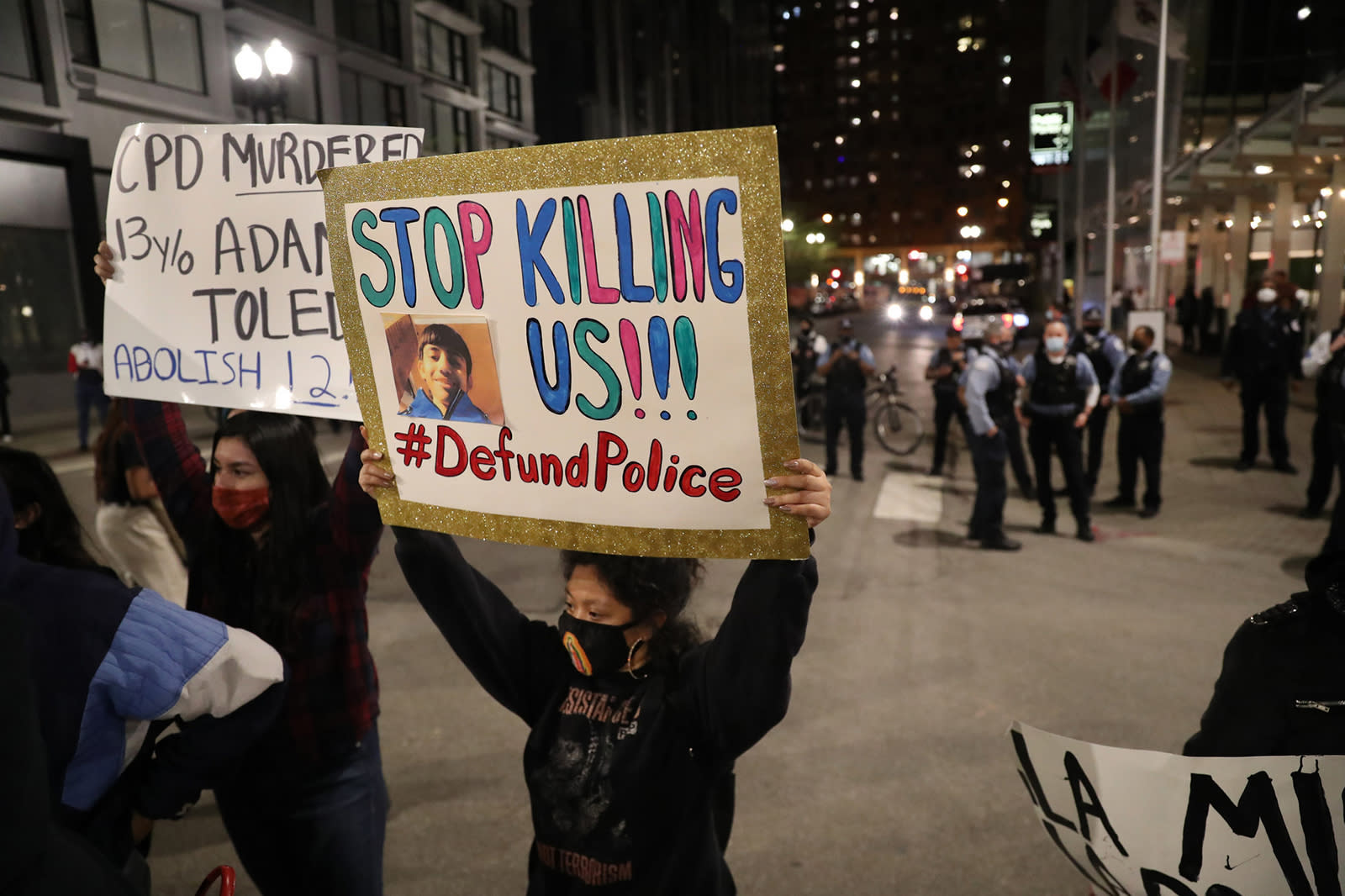 Video of fatal Chicago police shooting of 13-year-old Adam ...
