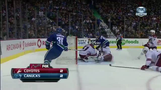 Mike Smith denies Richardson with clutch save