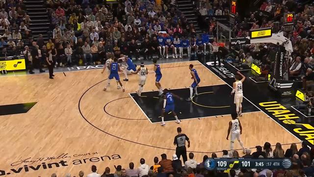 Reggie Bullock with a dunk vs the Utah Jazz