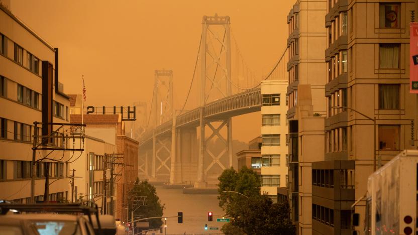 The Bay Bridge is seen under an orange sky darkened by the smoke from California wildfires in San Francisco, California, U.S., September 9, 2020. REUTERS/Stephen Lam     TPX IMAGES OF THE DAY