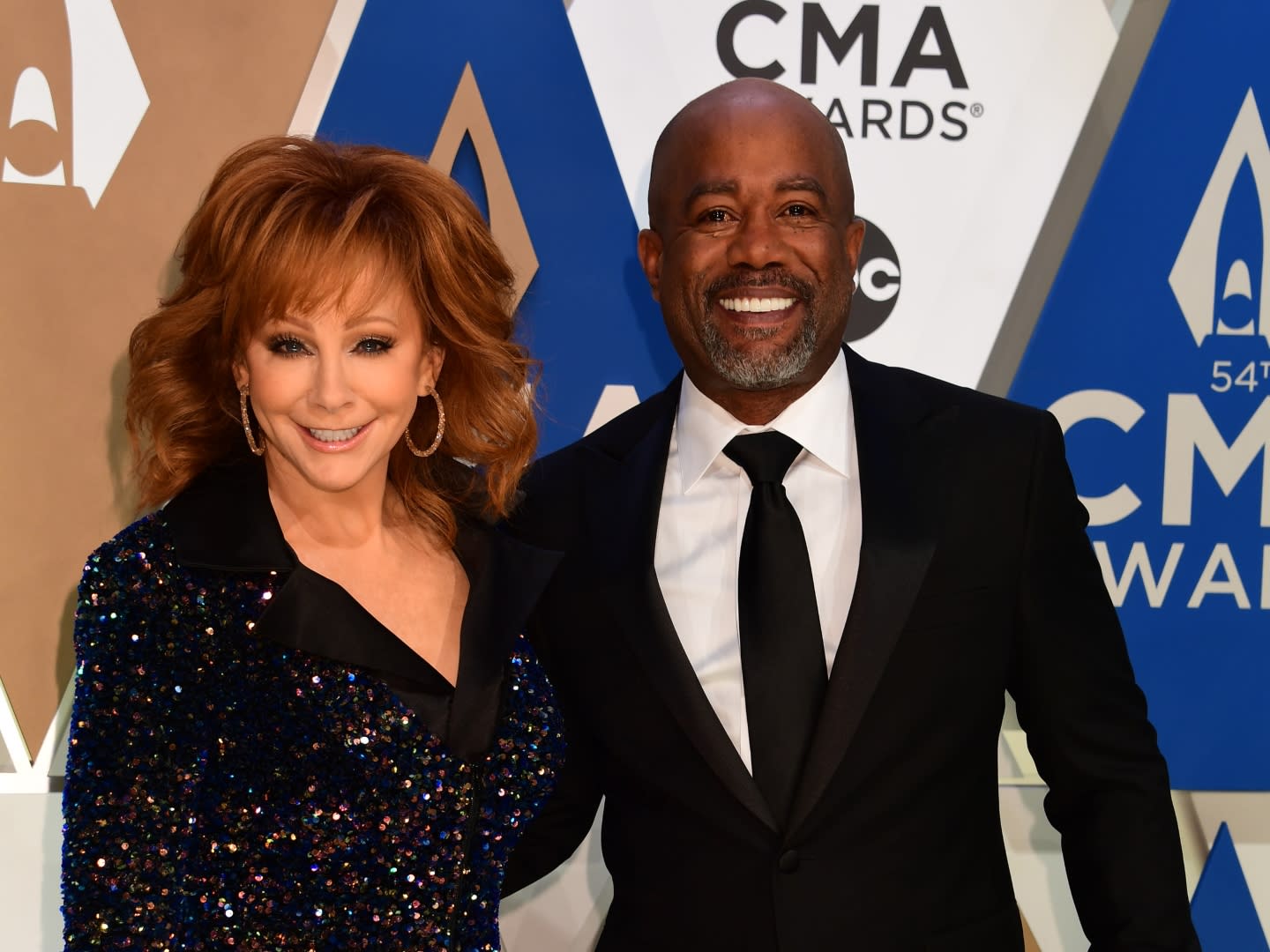 The Cma Awards Are Being Slammed As A Huge Covid 19 Superspreader Disaster