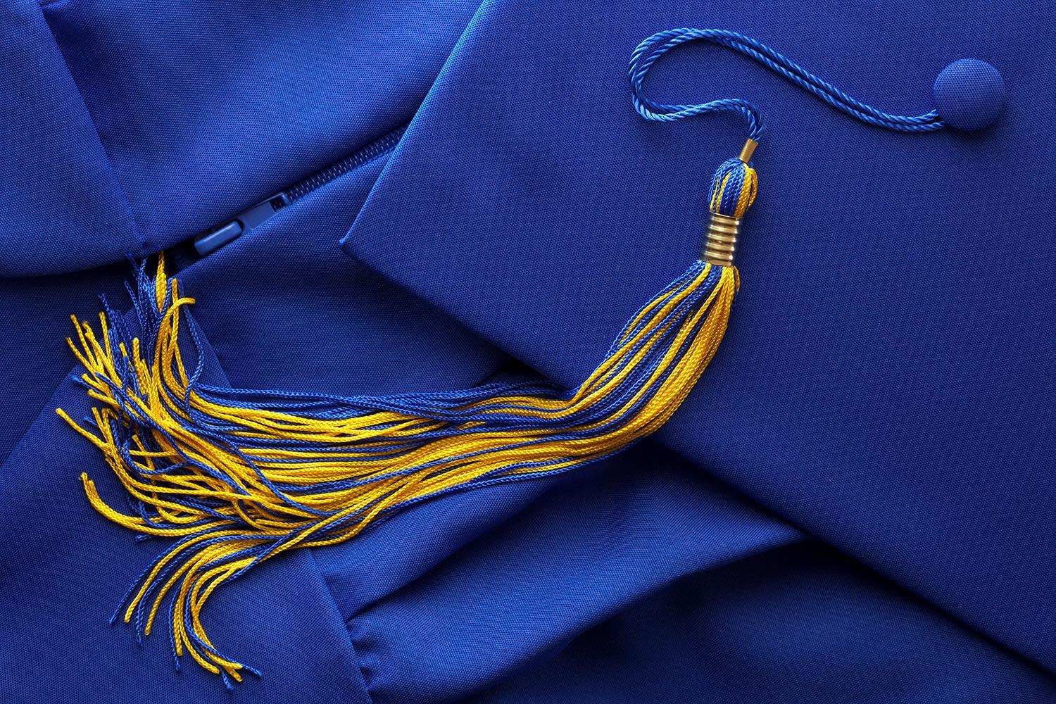 Debate Over Dress  Code  for Parents  at High School Graduation 