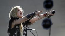 Avril Lavigne: "Avevo accettato la morte. Ma sono qui con un nuovo album, scritto in uno dei periodi più terrificanti della mia vita"