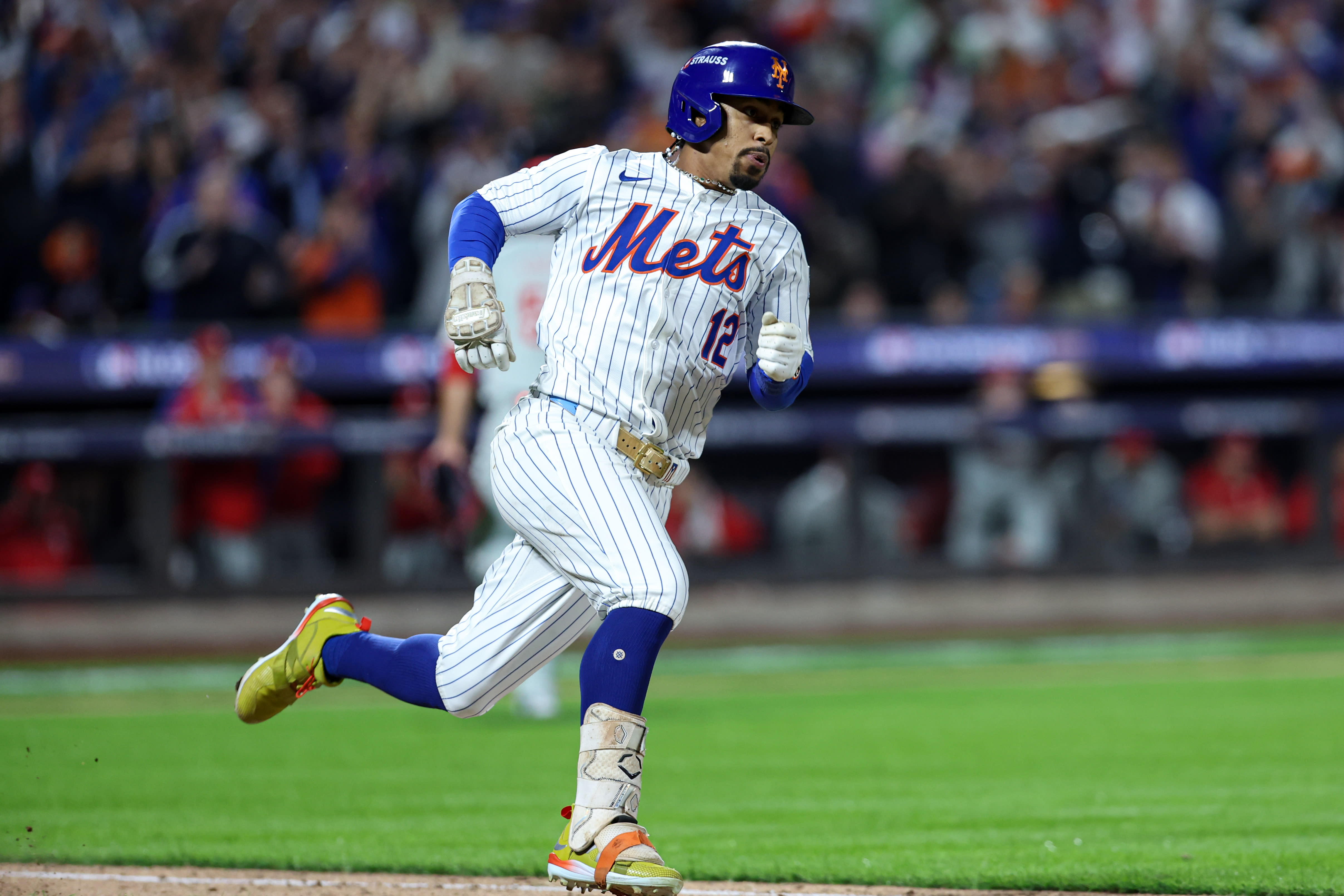 Live updates: Lindor belts grand slam as Mets try to punch ticket to NLCS