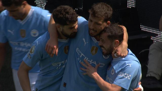 Gvardiol's brace gives Man City 3-0 lead v. Fulham