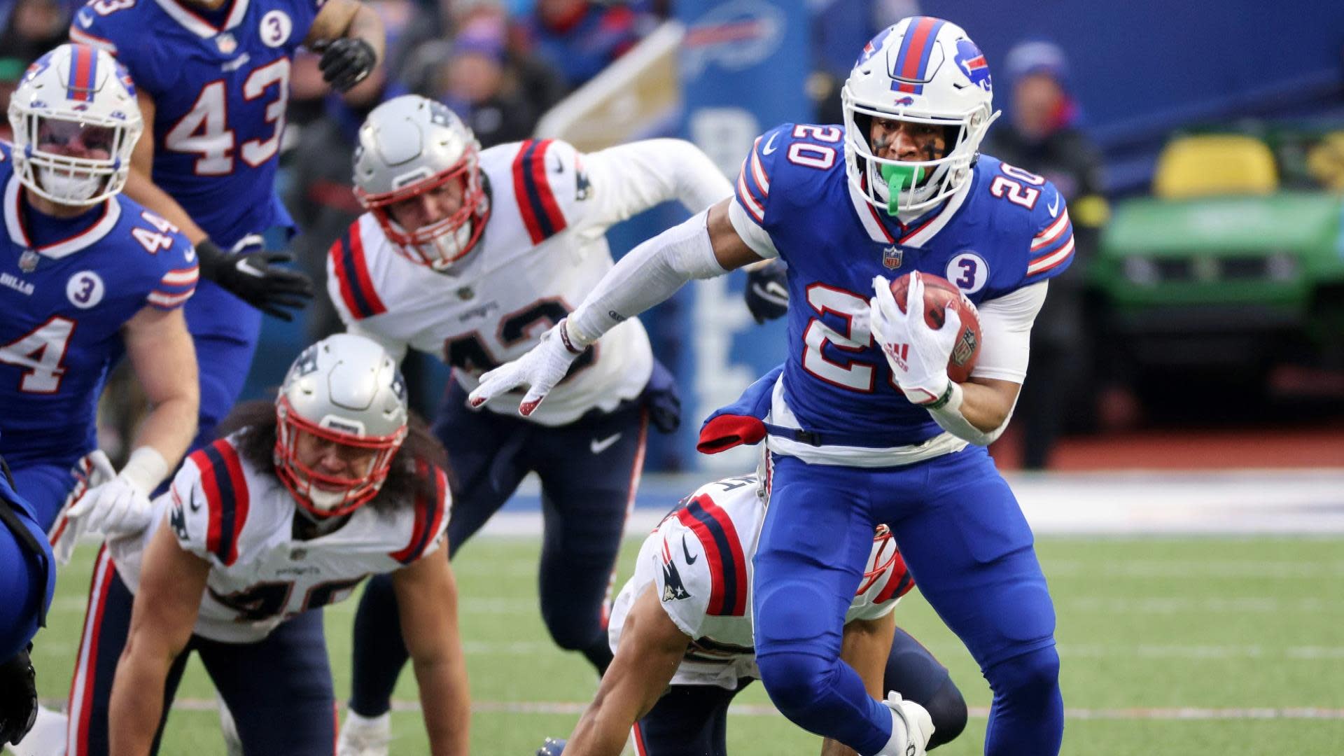 Report: Bills' Nyheim Hines out for season with knee injury suffered on jet  ski