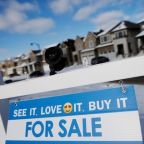 Canada home prices flat in March as Toronto market pauses