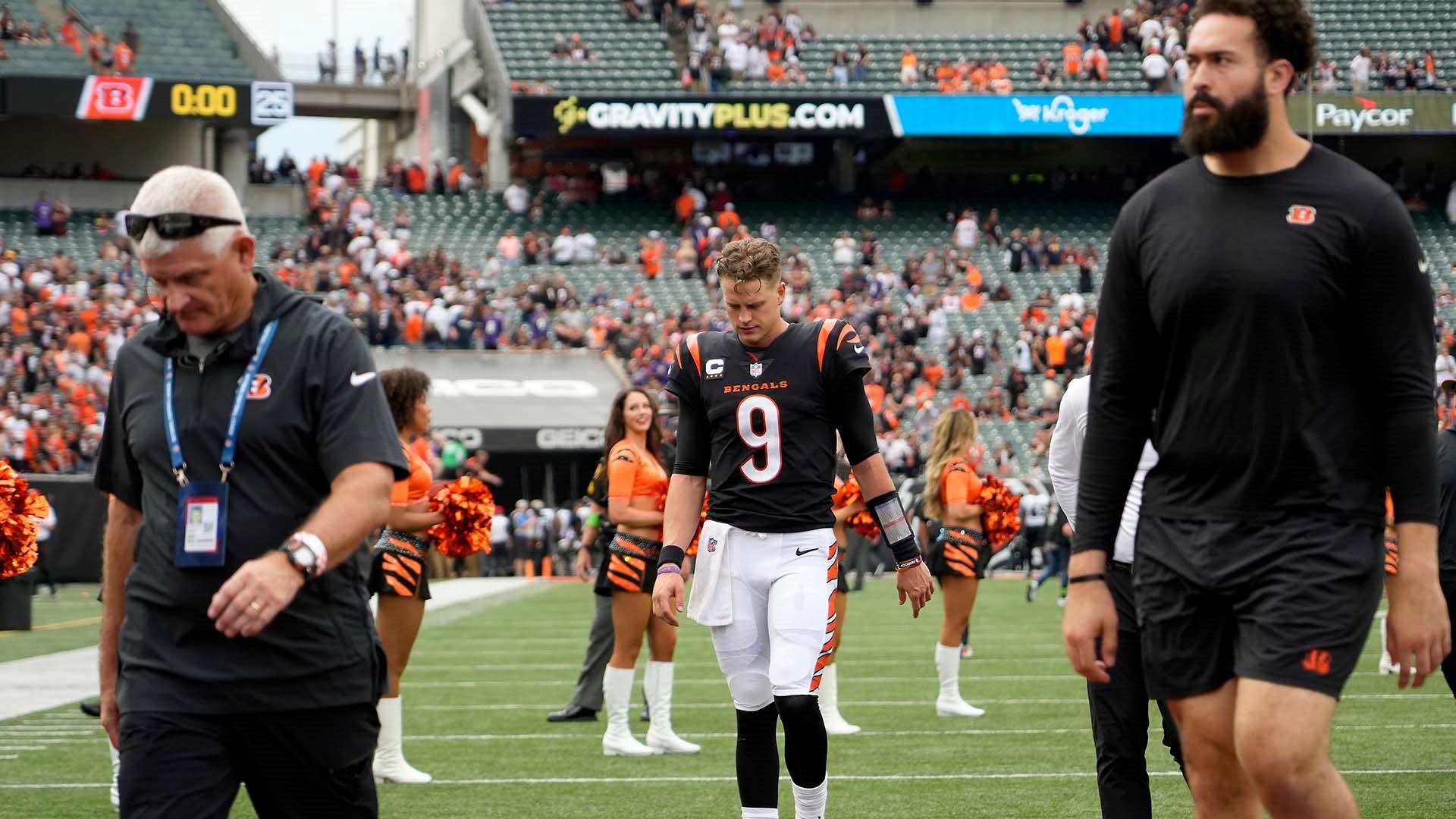 Report: Bengals QB Joe Burrow Aims to Play in 'MNF' vs. Rams