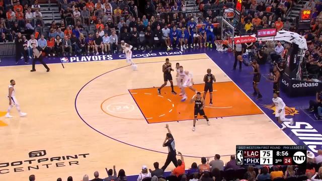 Ivica Zubac with a dunk vs the Phoenix Suns