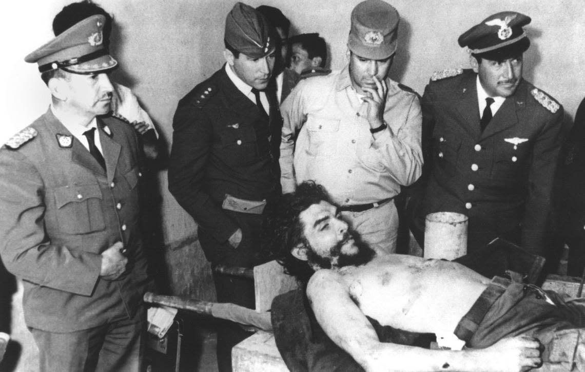 The soldier who killed Che Guevara is dead; an exile from Miami who was there th..