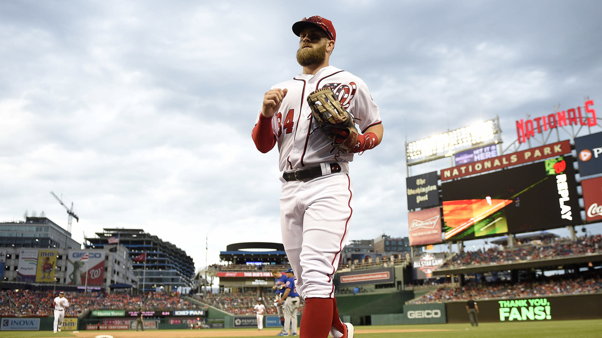 Phillies: Bryce Harper teases interest in playing for Eagles