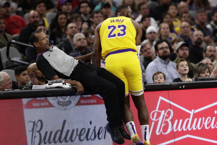 Ref who riled Lakers with missed foul retires amid investigation into Twitter account