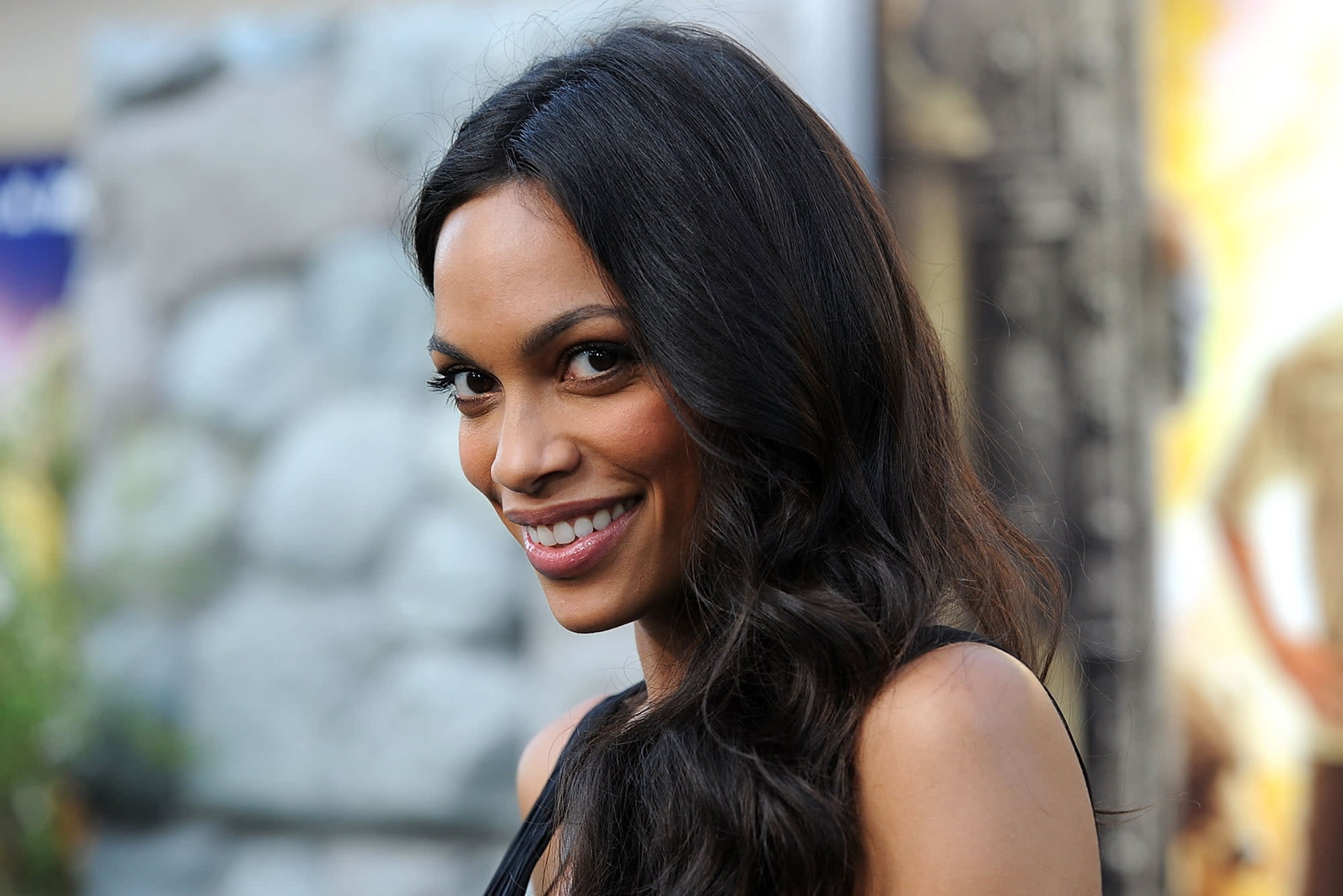 The Mandalorian Season 2 Rosario Dawson Reportedly Cast As Ahsoka Tano