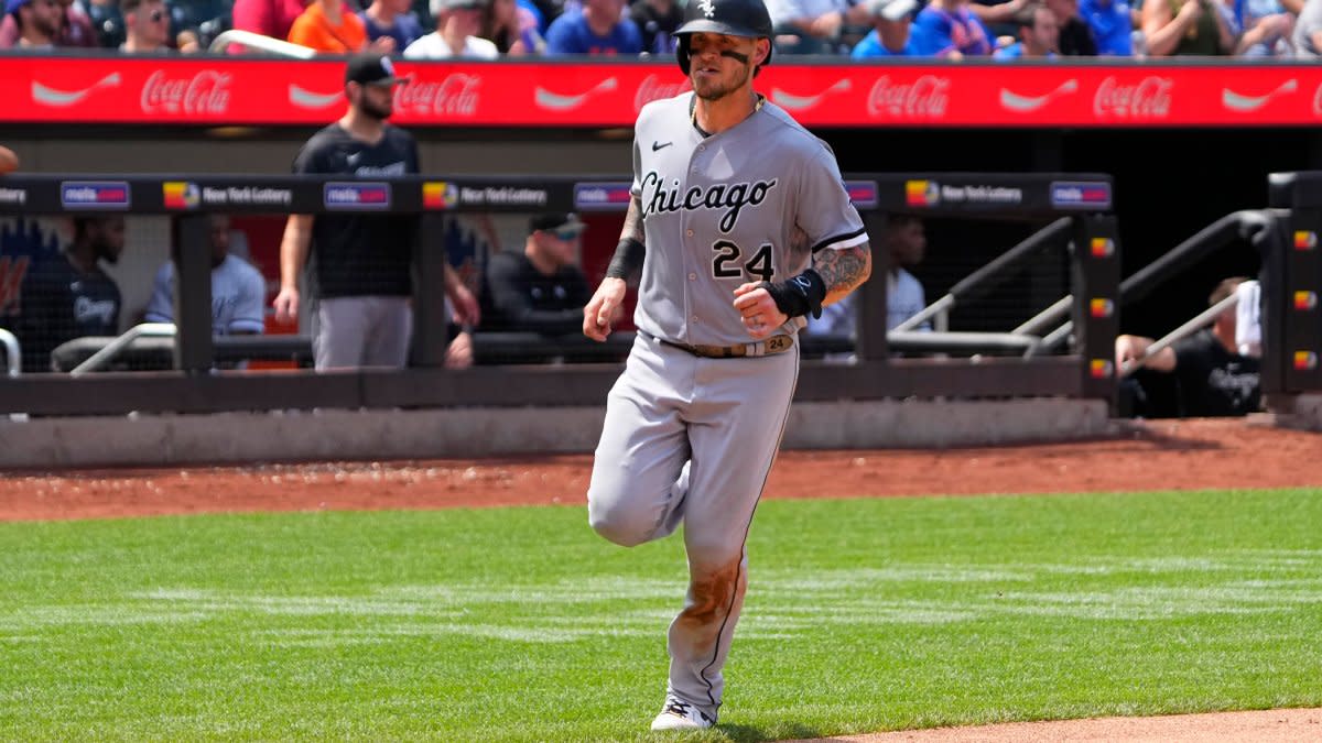 White Sox' Yasmani Grandal questions why Keynan Middleton didn't voice  clubhouse concerns earlier