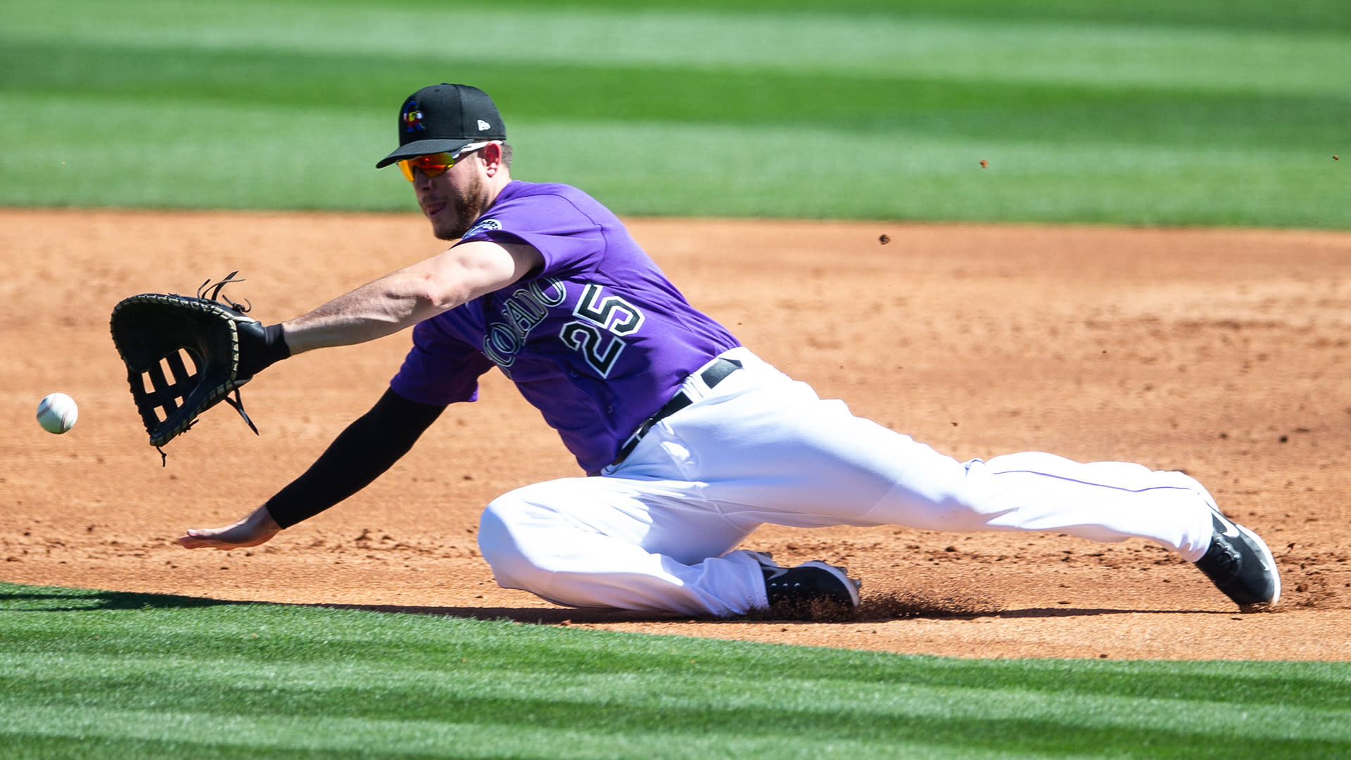 Rockies trade candidate CJ Cron dealt injury concern ahead of deadline