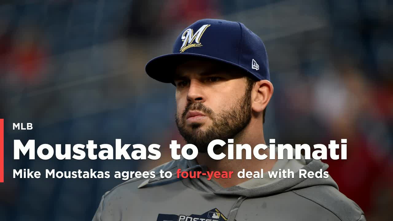 Reds sign Mike Moustakas to four-year, $64 million contract for