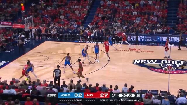 Dario Saric with a block vs the New Orleans Pelicans