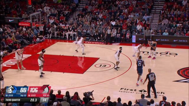 Luka Doncic with a last basket of the period vs the Portland Trail Blazers