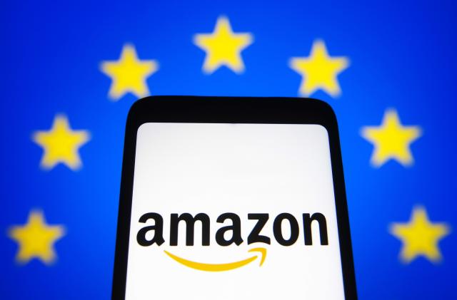 UKRAINE - 2021/11/09: In this photo illustration, an Amazon logo is seen on a smartphone screen with the European Union (EU) flag in the background. (Photo Illustration by Pavlo Gonchar/SOPA Images/LightRocket via Getty Images)