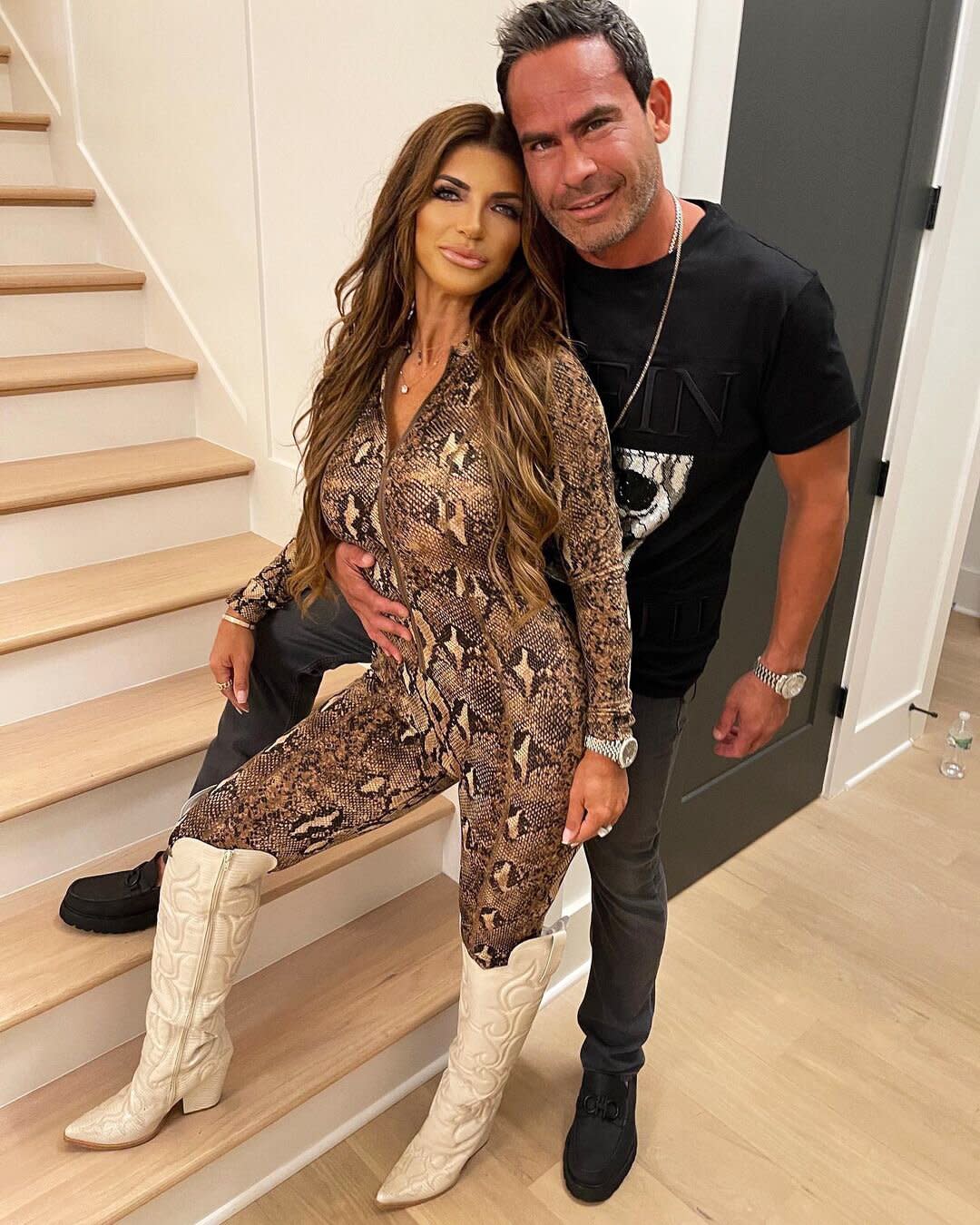 Teresa Giudice Cozies Up To Boyfriend Luis Ruelas During Nashville Trip Nothing But Love