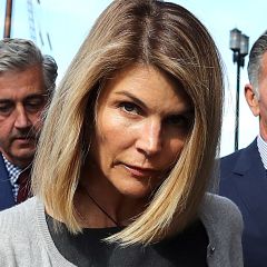 Prison consultants say whoever is giving Lori Loughlin advice ahead of her college admissions scandal trial doesn't know what they're doing