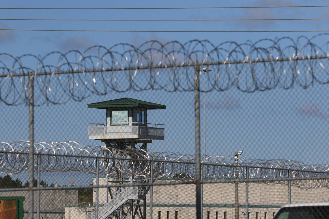 SC prison system seeks approval of $6 million settlement over Lee Correctional r..